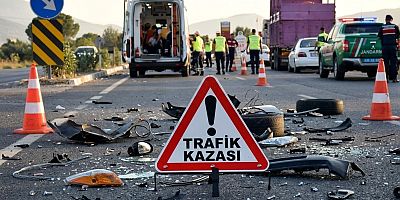 Iğdır Valisinin koruma aracı Kars'ta kaza yatı: 3'ü polis 4 yaralı