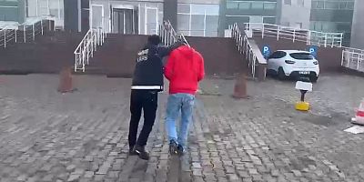 İran uyruklu şahsın ayakkabısından uyuşturucu çıktı