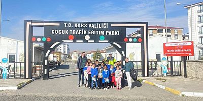Jandarma Komutanlığından Öğrencilere Trafik Bilinci Eğitimi