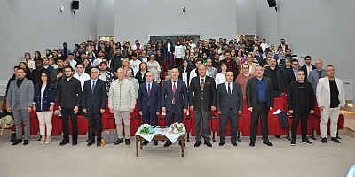 Kafkas Üniversitesi'nde Zengezur Koridoru konulu konferans düzenlendi