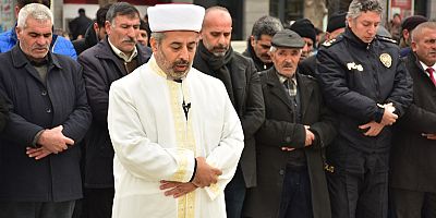 Kağızman'da şehitler için gıyabi cenaze namazı kılındı