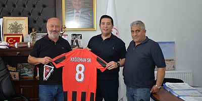 Kağızmanspor’dan Kars Gençlik ve Spor İl Müdürü’ne Anlamlı Ziyaret