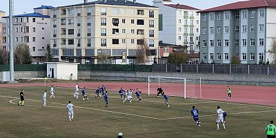 Kars 36 Spor, kendi Sahasında Hakem Kurbanı Oldu