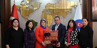 Kars, 4K Kadın Kooperatifinden Başkan Senger’e Anlamlı Ziyaret 