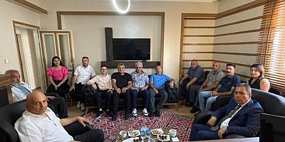 Kars Belediye Başkan Prof. Dr. Senger'den KKDGC'ye ziyaret...