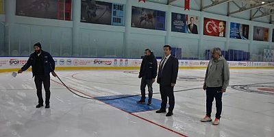 Kars Buz Pistinde Tadilat Çalışmaları Sona Yaklaşıyor