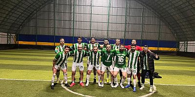 Kars Emniyet Müdürlüğü futbol takımı çeyrek finalde