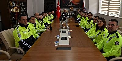 Kars Emniyet Müdürü Tombul,Trafik Personeliyle Bir Araya Geldi
