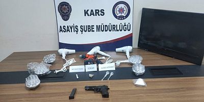 Kars Emniyetinden başarılı operasyon: silah ve aranan şahıslar yakalandı