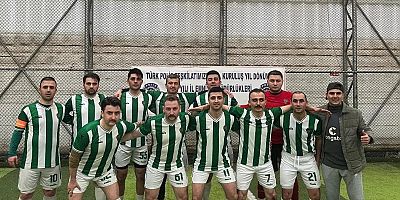 Kars Emniyetinden gol yağmuru; yarı finaldeler!