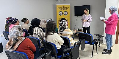 Kars Emniyetinden Kadınlara KADES Uygulamasının Kullanımı Anlatıldı