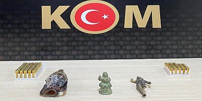 Kars Emniyetinden tarihi eser ve silah operasyonu