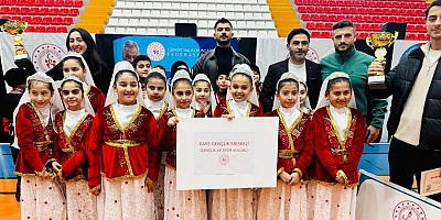 Kars gençlik merkezi halk oyunlarında il birincisi oldu
