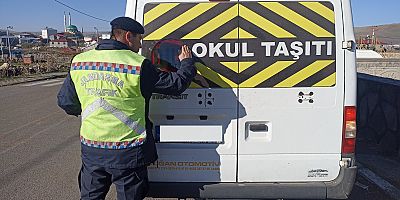 Kars Jandarma Trafik ekiplerince okul servisleri denetlendi