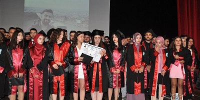 Kars KAÜ Veteriner Fakültesi 35. dönem mezunlarını verdi