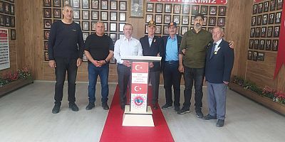 Kars Müftüsü Yavuz Yıldız'dan Şehit ve Gazi Derneği'ne Ziyaret