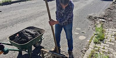 Kars Organize Sanayi Bölgesi'nde Yağmur Suyu Izgaraları Temizlendi