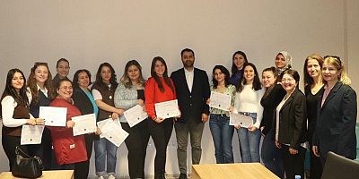 Kars Sağlık Müdürlüğü, ebelere doğum bilgisi eğitimleri verdi