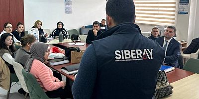 Kars Siber Suçlarla Mücadele Şube okullarda seminer verdi