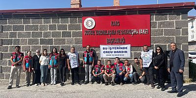 Kars SYDV çalışanları Greve Gitti