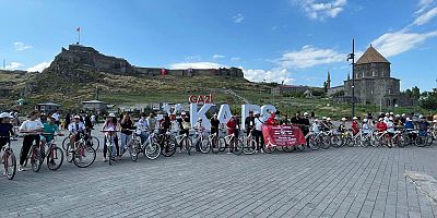 Kars'ta 15 Temmuz Anısına Bisiklet Turu Düzenlendi
