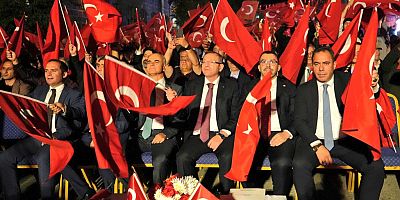 Karslılar 15 Temmuz Demokrasi ve Millî Birlik Günü'nde Tek Yürek Oldu