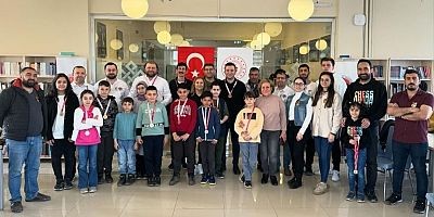 Kars'ta 18 Mart Çanakkale Zaferi ve Şehitleri Anma günü Satranç Turnuvası yapıldı