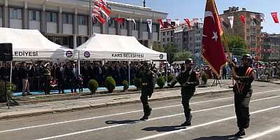 Kars'ta 30 Ağustos Zafer Bayramı 103'üncü Yılında Coşkuyla Kutlandı