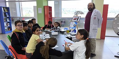 Kars’ta 5 bin 300 öğrenci hem öğrendi, hem eğlendi