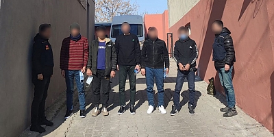 Kars'ta 5 düzensiz göçmen sahte evrakla yakalandı