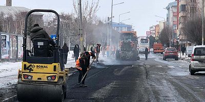 Kars’ta Ana Arterlerde Yama Çalışması Yapıldı