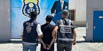 Kars'ta Aranan Şahıs Sahte Kimlikle Yakalandı
