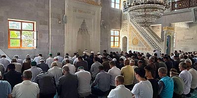 Kars'ta Aziz Şehitler İçin Mevlid-i Şerif Programı Düzenlendi