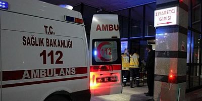 Kars'ta Bıçaklı Kavga: 3 Yaralı