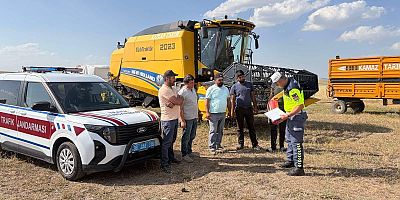 Kars'ta Biçerdöver ve Traktör Sürücülerine Trafik Güvenliği Semineri