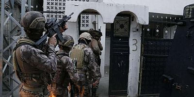 Kars’ta bir kamu personeli operasyonla gözaltına alındı