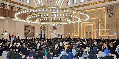 Kars'ta Camilerde Orman Yangınları ve Şehitler İçin Dua Edildi