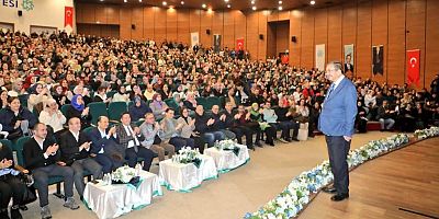 Kars’ta “Can Veren Pervaneler” Söyleşisine Yoğun İlgi
