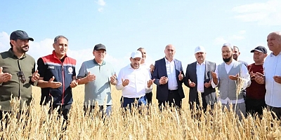 Kars’ta dağıtılan tohumlar dualarla toprakla buluşturuldu