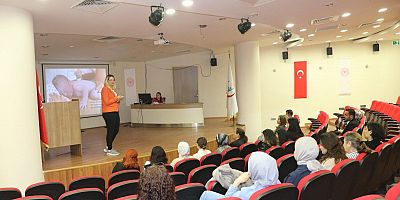 Kars’ta Ebelere “Normal Doğum” Eğitimlerinin Üçüncü Grubu Başladı