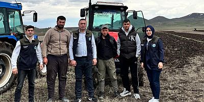 Kars’ta Ekim sezonu başladı: başkan müçük tarlada çiftçilerle buluştu