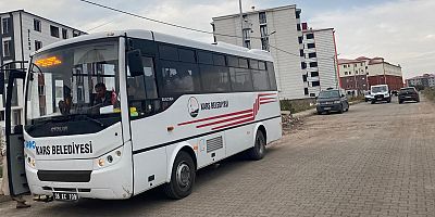 Kars'ta erkek yurtlarına servis hizmeti başladı