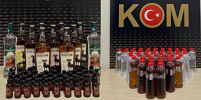 Kars'ta gümrük kaçağı alkollü içki ele geçirildi