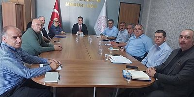 Kars'ta İlçe Milli Eğitim Müdürleriyle Değerlendirme Toplantısı