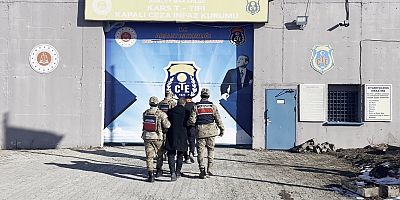 Kars'ta İran uyruklu 2 şahısın iç organında uyuşturucu yakalandı