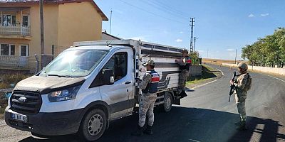 Kars’ta, Jandarmanın trafik denetimleri devam ediyor