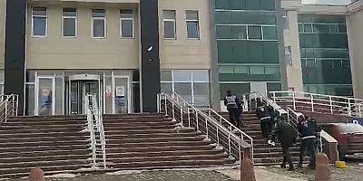 Kars'ta kablo hırsızları kıskıvrak yakalandı