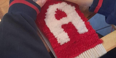 “Kars’ta Liseliler Unutulan Halı Dokuma Sanatını İlmek İlmek Geleceğe Taşıyor”