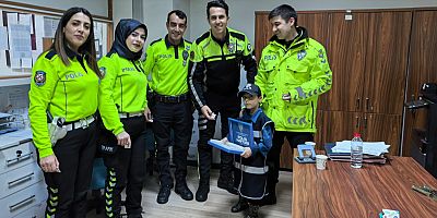 Kars’ta Miniklerden Polis Haftası’na Anlamlı Ziyaret