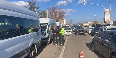 Kars'ta Öğrenci Servislerine Yönelik Denetimler Sürüyor